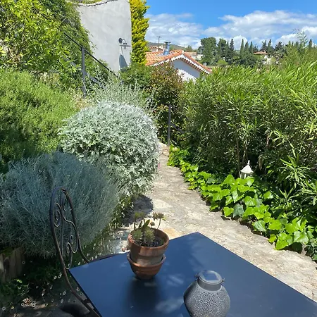 Petite Indépendante Avec Sdb, Clim Et Parking Privé * Nice